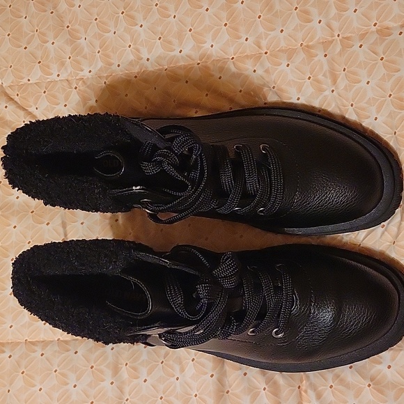 Old Navy Ankle Hiking Boots - Picture 3 of 4